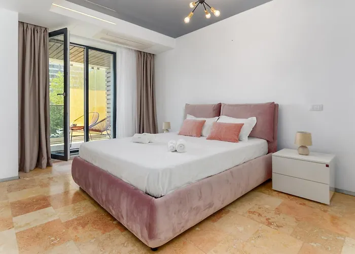 Astria Boutique - Complex Novum *